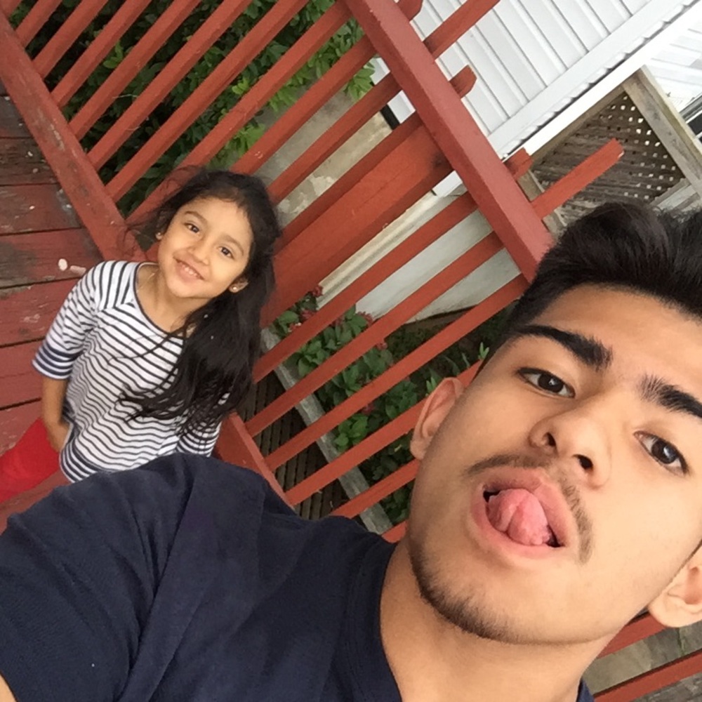 Meet your Posher, Daniel